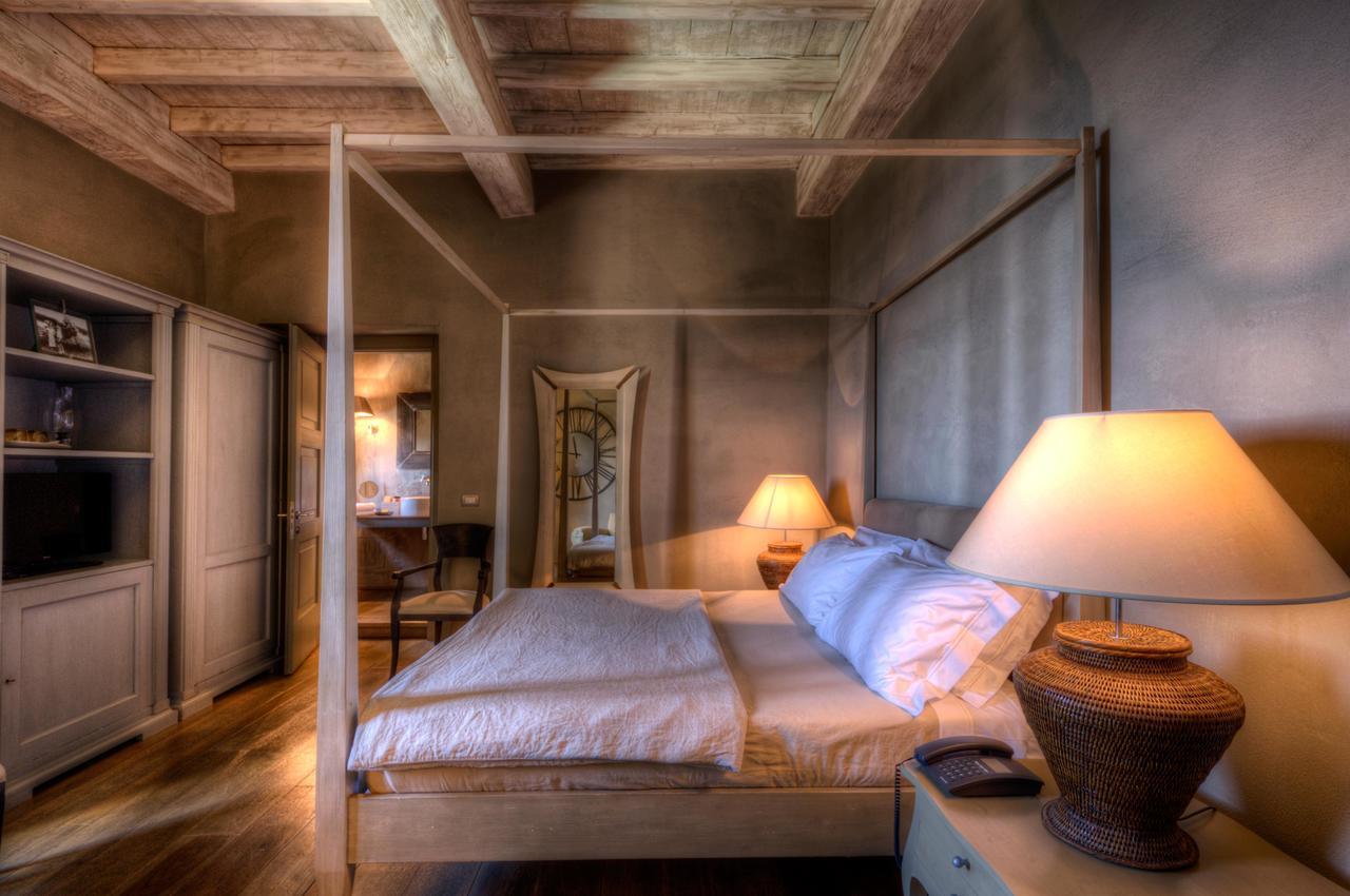 Villa Sassolini Country Boutique Hotel 蒙特瓦尔基 外观 照片