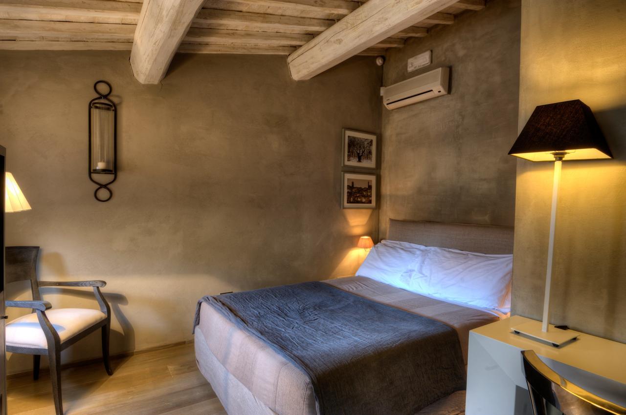 Villa Sassolini Country Boutique Hotel 蒙特瓦尔基 外观 照片