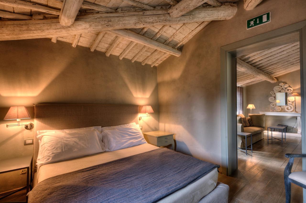 Villa Sassolini Country Boutique Hotel 蒙特瓦尔基 外观 照片