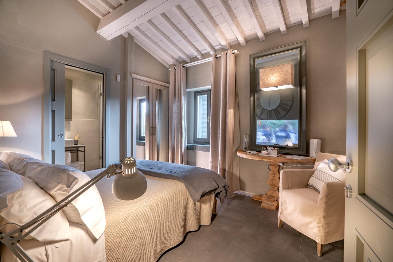 Villa Sassolini Country Boutique Hotel 蒙特瓦尔基 外观 照片