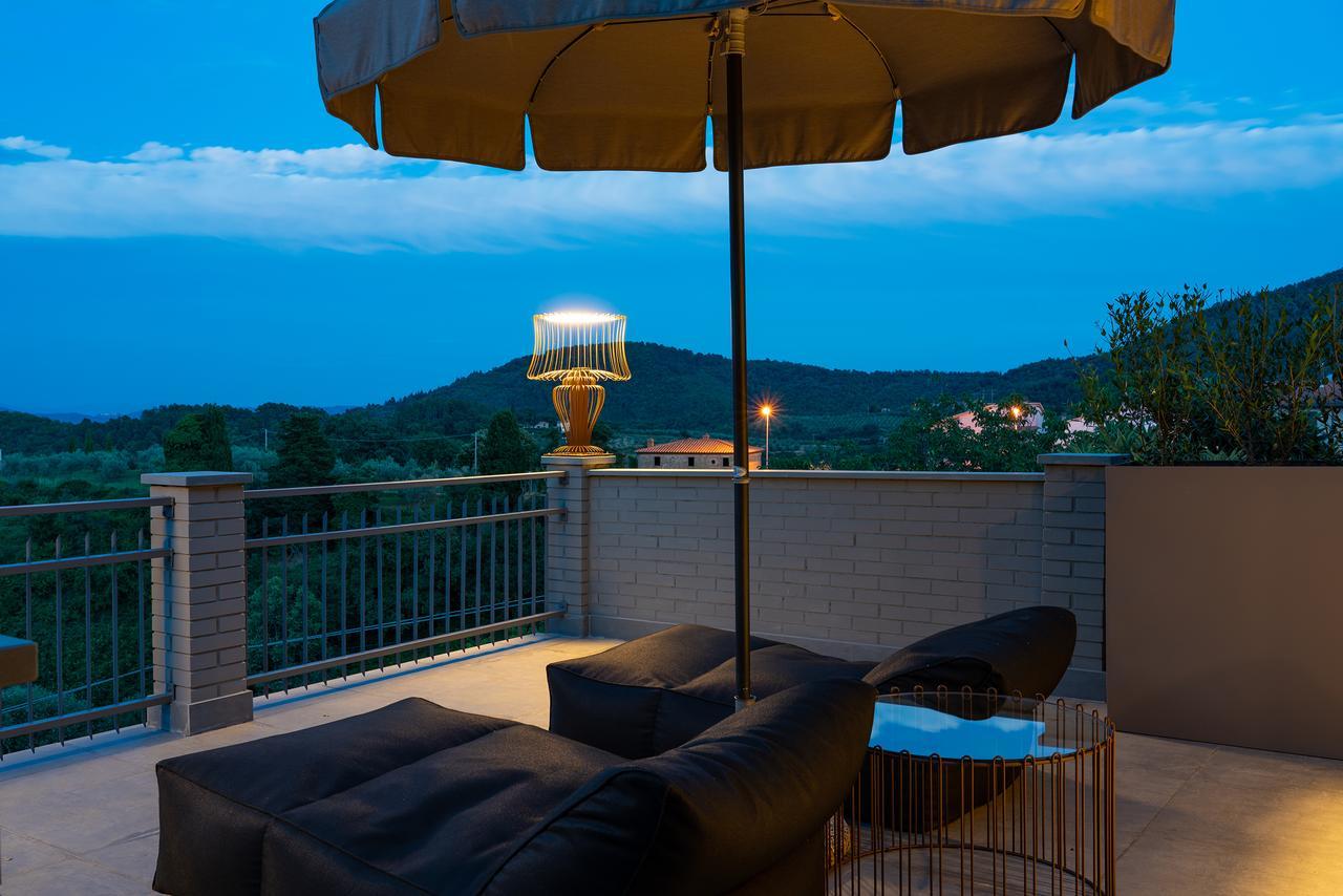 Villa Sassolini Country Boutique Hotel 蒙特瓦尔基 外观 照片